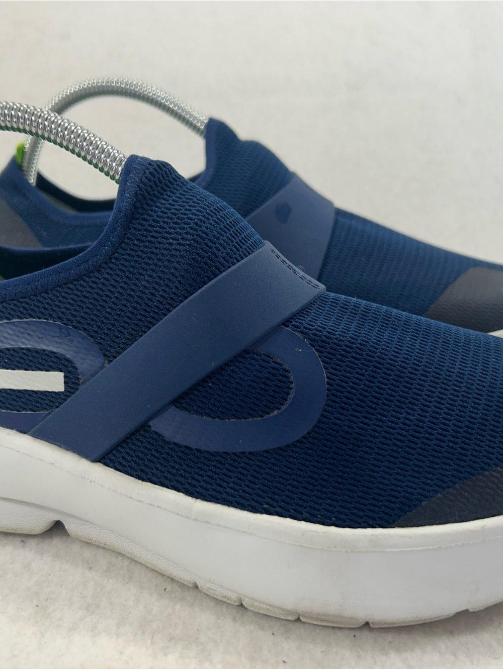 OOFOS Men's Navy Slip-On Recovery Shoes